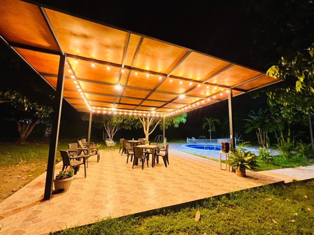 Villa Santa Casa Quinta Con Piscina Privada